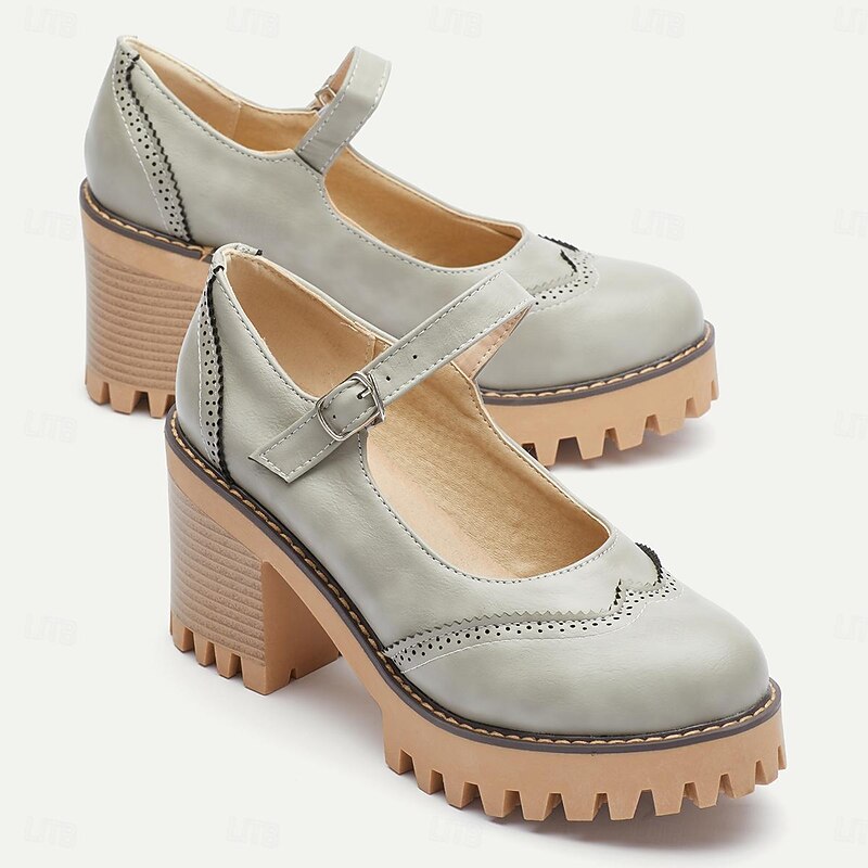 Women's Retro Chunky Heel Mary Jane Shoes for Oktoberfest - Vintage Style with Brogue Detailing2