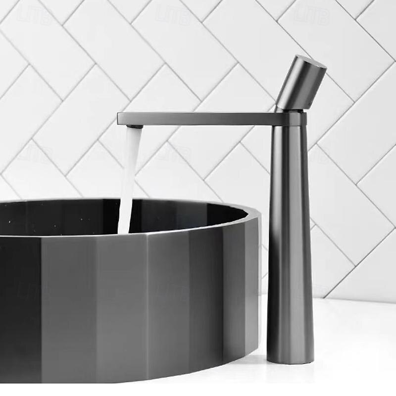 Bathroom Sink Faucet - Classic Electroplated Mount Outside Single Handle One HoleBath Taps4