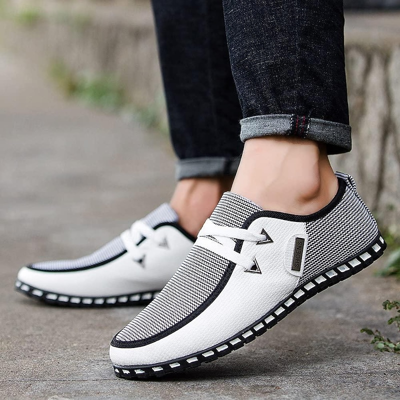 Men's Black and White Woven Slip-On Casual Shoes for Comfort and Style3