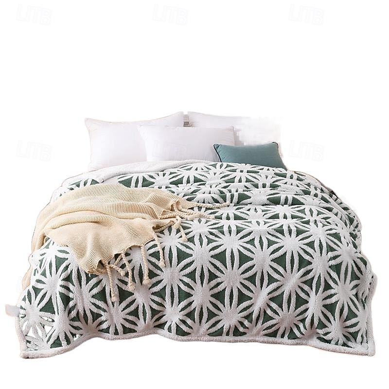 Double cotton fleece jacquard blanket lamb fleece composite blanket single dormitory students4