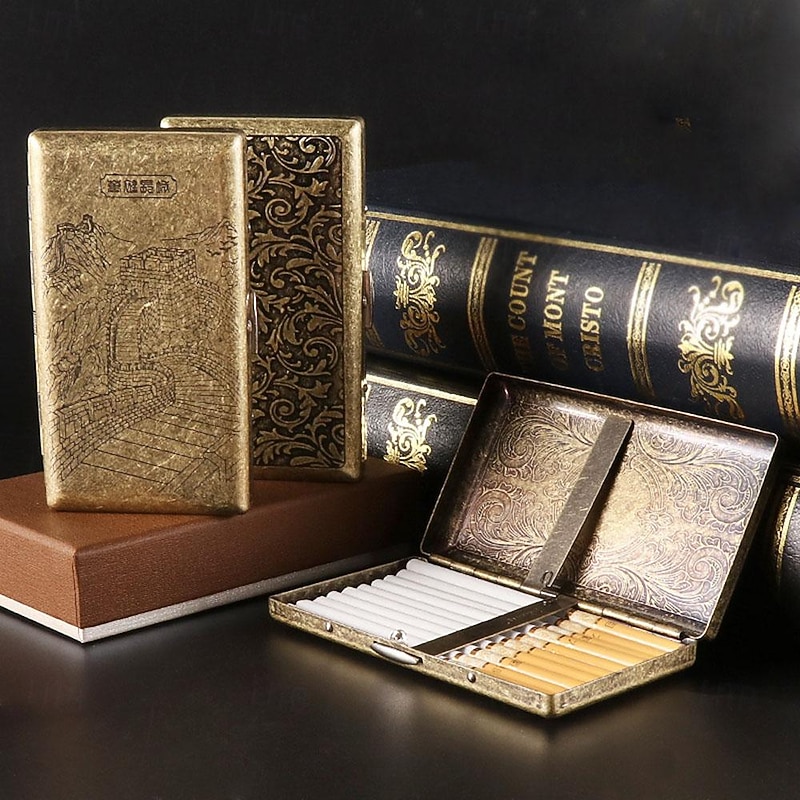 Vintage Cigarette Case, Holds 20 Cigarettes, Lightweight and Portable, Double-Sided with Multiple Patterns, Accessory