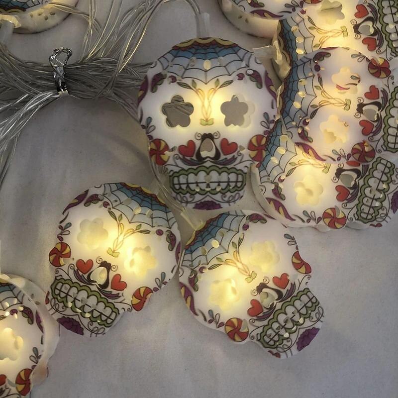 1pc 1.5 Meter 10 LEDs beads Skull String Light Skull Painted Lantern Halloween Holiday Decoration2