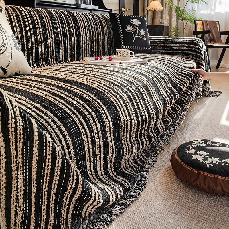 Chenille Sofa Cover Fleece Lined Jacquard Thick Universal Sofa Towel Blanket - Soft and Luxurious Fabric - Elegant Jacquard Pattern - Enhances and Protects Your Sofa - Suitable for All Seasons