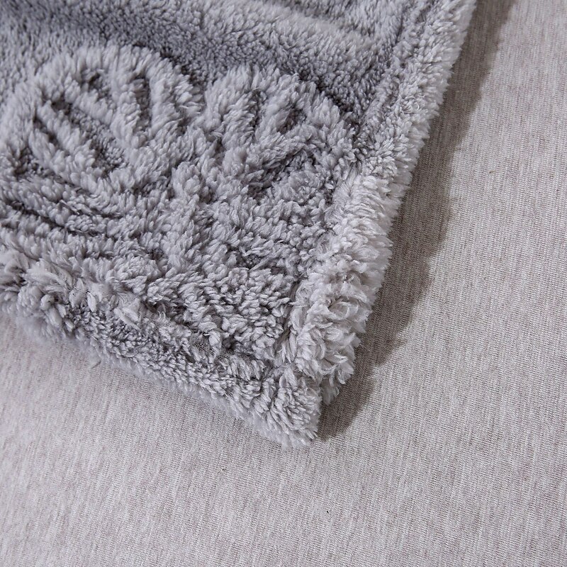 Butterfly Tuff Velvet Bed Blanket - Luxuriously Soft and Elegant - Intricate Butterfly Design for a Touch of Nature - Cozy and Warm for All-Season Comfort - High-Quality, Durable Velvet Fabric3