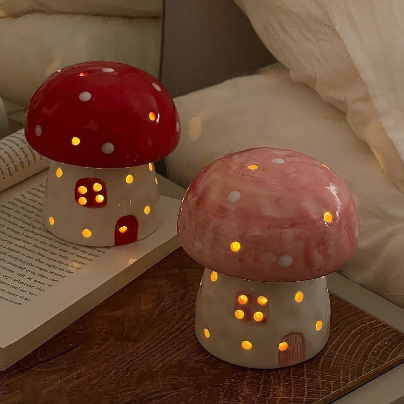 LED Mushroom Shape Night Light Holiday Party Decoration Button Battery Operated Christmas Bedroom Living Room Ornament New Year Gift2