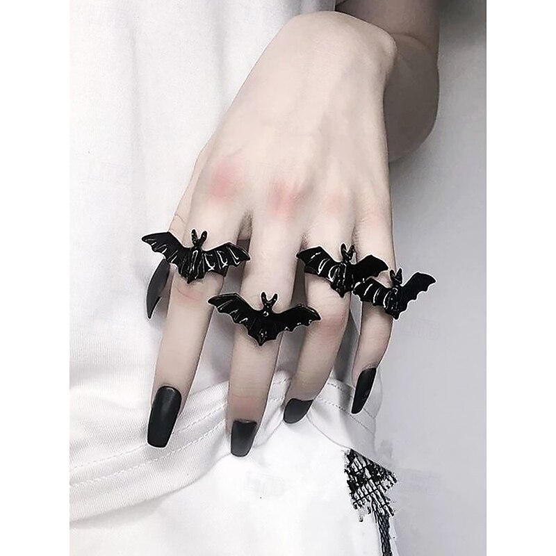 Halloween Black Bat Ring – Gothic Style Adjustable Ring for Women, Perfect for Halloween Costumes and Cosplay