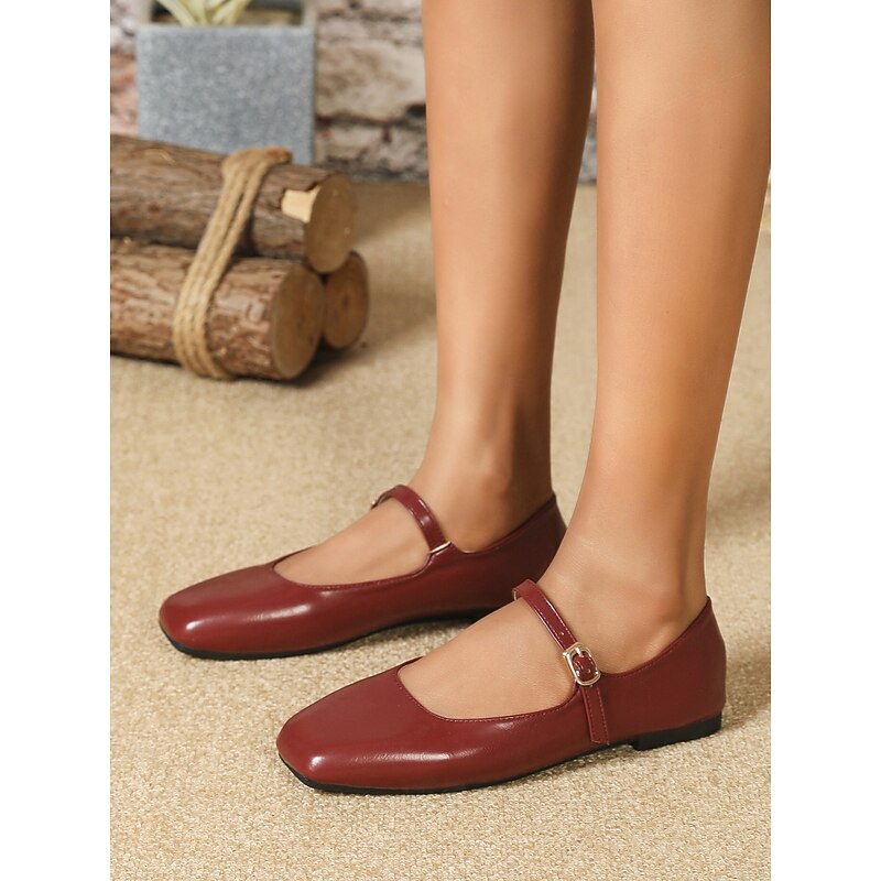 Elegant Women's Silver Mary Jane Flats – Comfortable Metallic Shoes with Adjustable Strap for Everyday Wear2