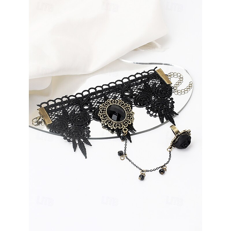 Vintage Gothic Lace Bracelet with Ring, Black Gemstone Hand Chain Jewelry, Perfect for Halloween, Cosplay, and Victorian-Themed Costumes4