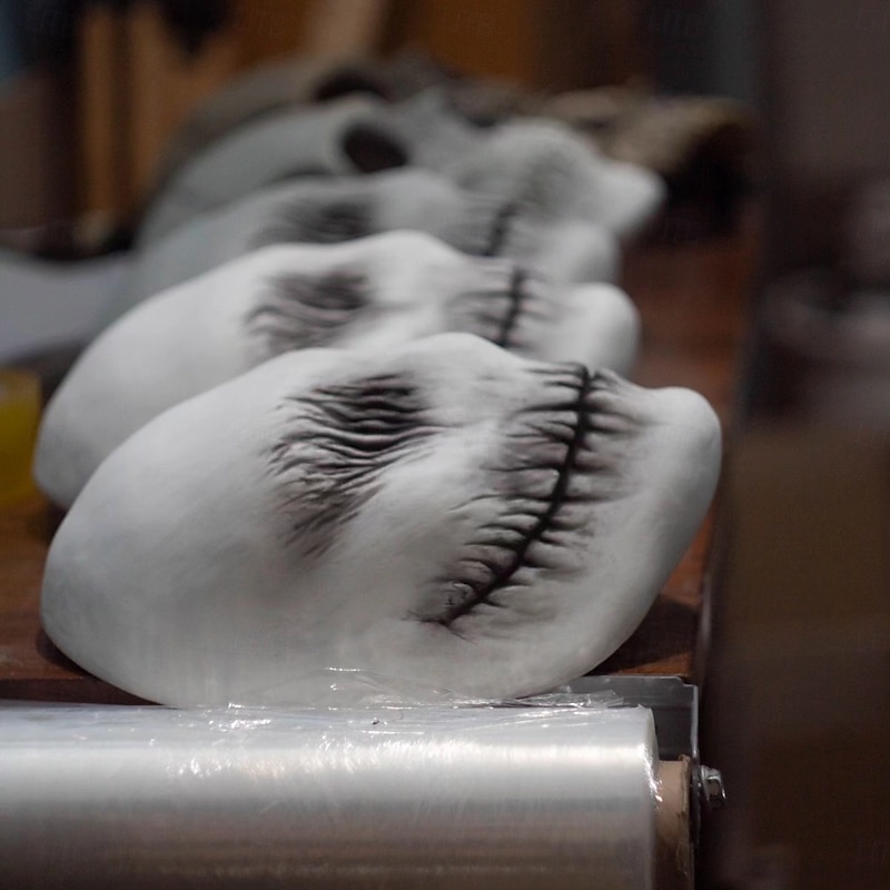 Ghost Halloween Mask Full Head Scary Costume Adults' Men's Women's Halloween Carnival Mardi Gras Party Easy Halloween Costumes Dress Up3