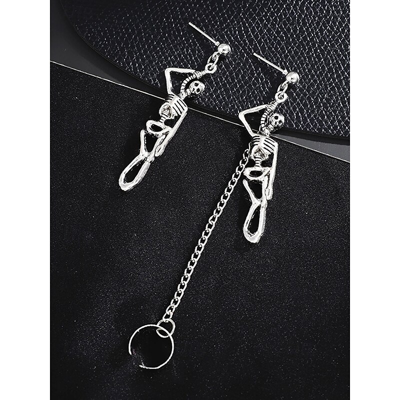 Gothic Skeleton Dangle Earring with Ear Cuff, Vintage Silver Halloween Jewelry for Cosplay and Punk Fashion2