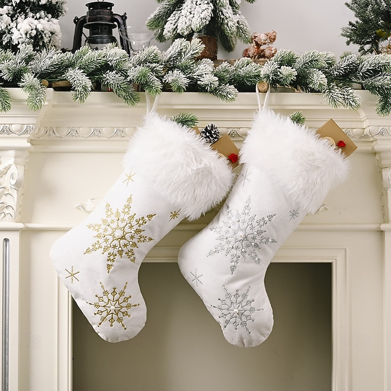 Christmas Stockings with Velvet and Pearl Snowflakes, Creative New Plush Xmas Stockings, Festive Gift Holders