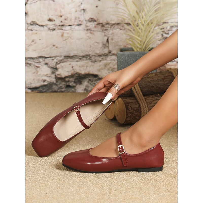 Elegant Women's Silver Mary Jane Flats – Comfortable Metallic Shoes with Adjustable Strap for Everyday Wear4