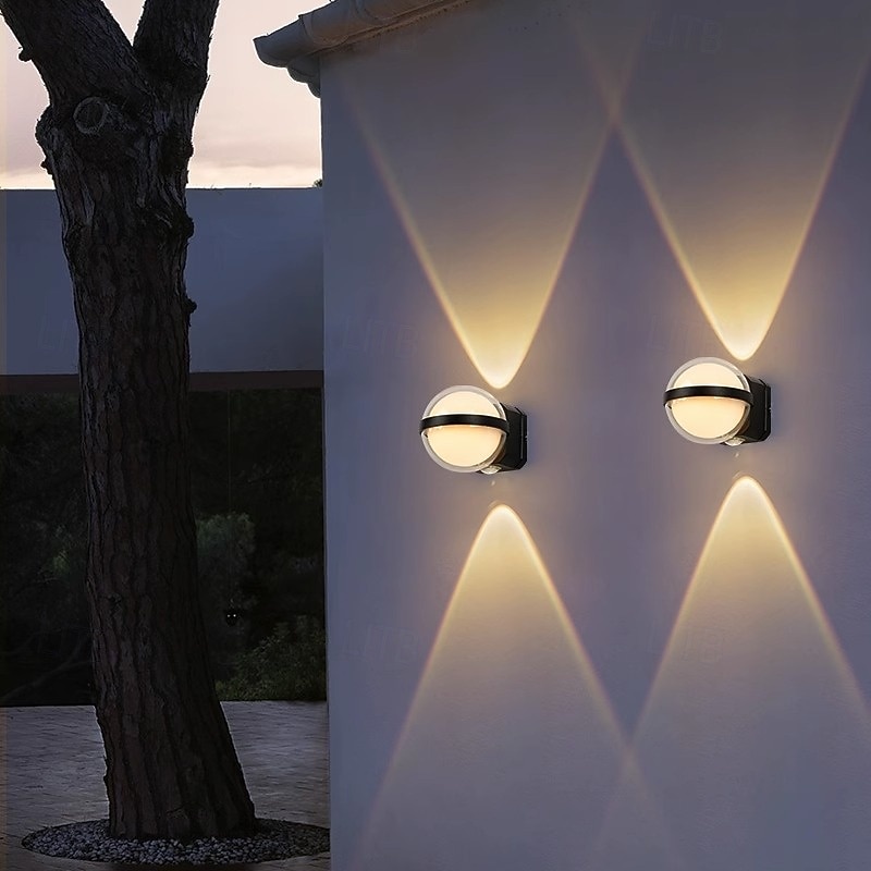 Wall Lamps Modern Courtyard Porch Wall Sconces Outdoor Wall Lamp Minimalist Balcony Garden Lawn Path Wall Lighting Fixture 110-240V