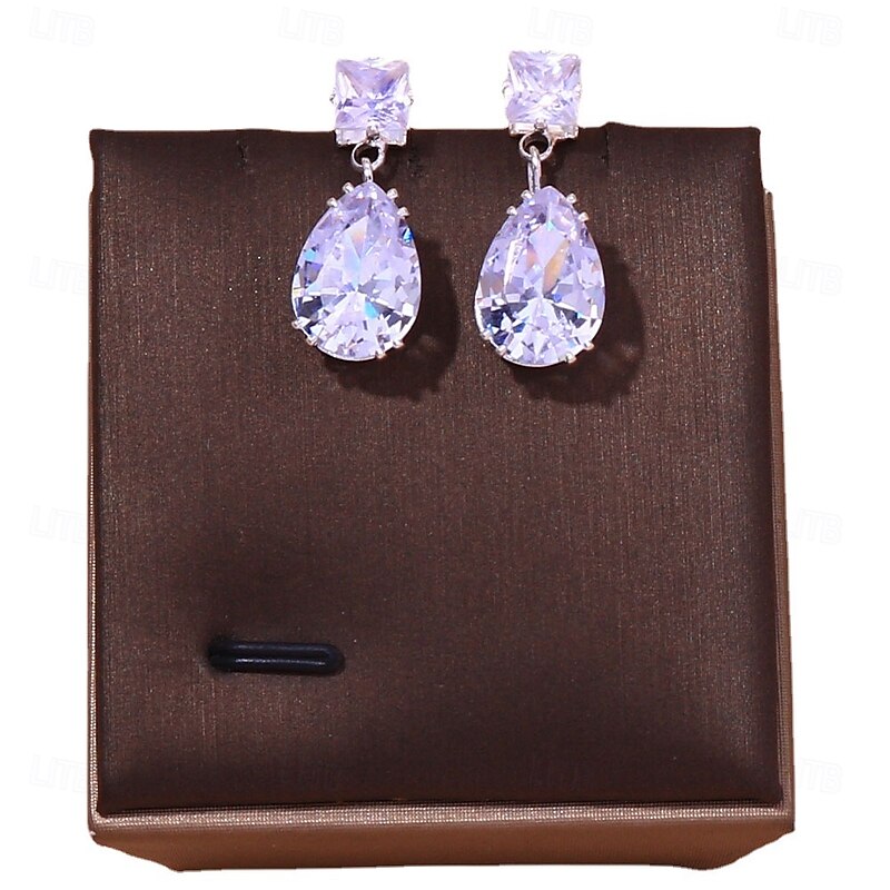 Elegant Teardrop Crystal Necklace and Earring Set – Sparkling Jewelry for Brides and Formal Occasions2