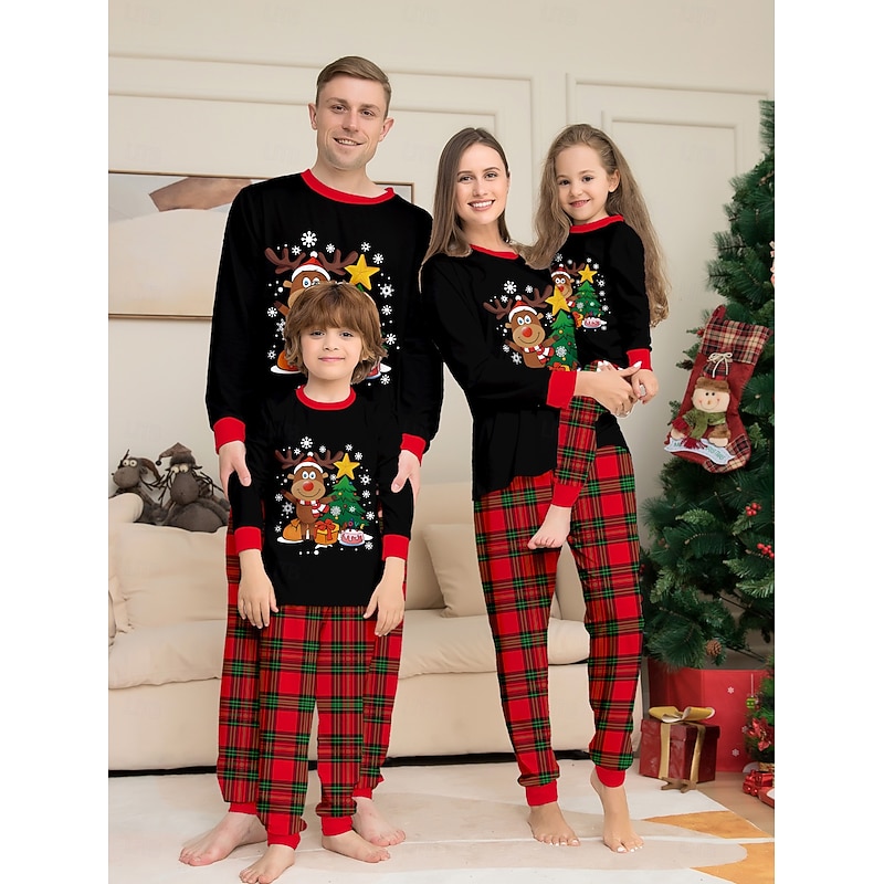 Reindeer Family Christmas Pajamas Nightwear Men's Women's Boys' Girls' Family Matching Outfits Sweet Graphic Pattern Adults Kid's Christmas New Year Christmas Eve Christmas Vacation Home Wear Top