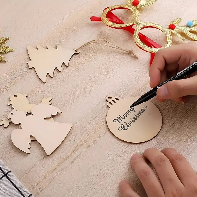 60pcs DIY Wooden Christmas Ornaments Xmas Tree Hanging Wood DIY Art Crafts 6-Designs Christmas Tree Bells Reindeer Christmas Stockings Snowflakes Round Wooden Christmas Ornaments For Christmas3