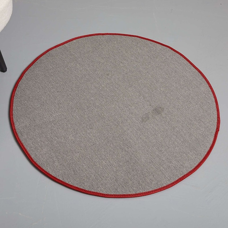Christmas Decorations Round Area Rug  Washable Living Room Red Round Rug,Winter Soft Low Pile Bedroom Non-Slip Circular Mat,Moroccan Holiday Xmas Decor Floor Carpet for Bathroom Kitchen Dorm3