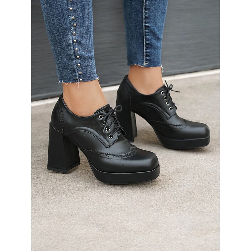 Women's Vintage Oxford Platform Heels with Lace-Up Design – Chunky Block Heel in Rich Brown Faux Leather for Retro and Formal Looks