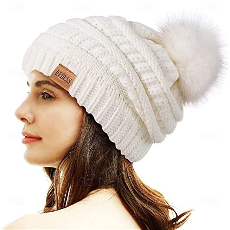 Christmas Gift Hat Pom Pom Beanie Women's Christmas New Year Christmas Eve Warm Fleece Lined Winter Hat Gift for Women for Her Wife Mom2