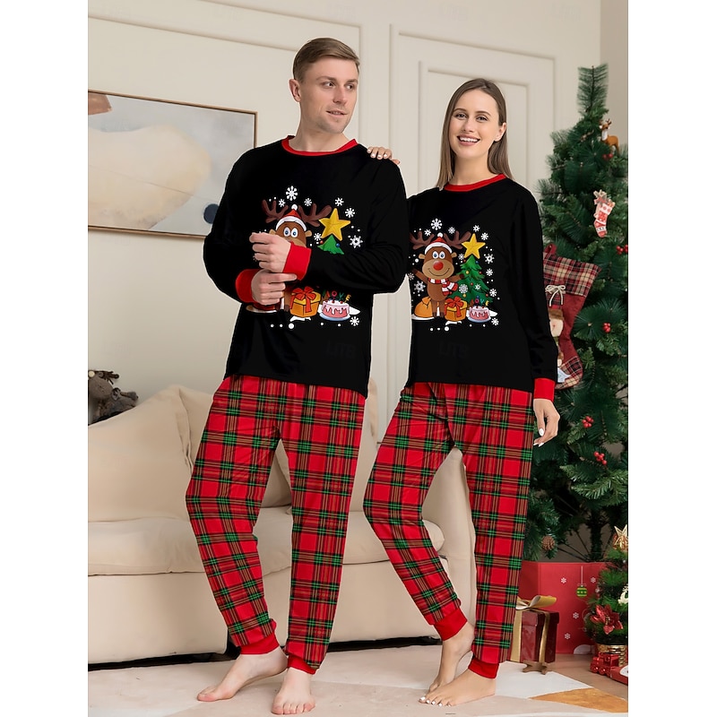 Reindeer Family Christmas Pajamas Nightwear Men's Women's Boys' Girls' Family Matching Outfits Sweet Graphic Pattern Adults Kid's Christmas New Year Christmas Eve Christmas Vacation Home Wear Top2