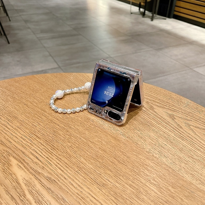 Phone Case For Samsung Galaxy Z Flip 7 Z Flip 6 Z Flip 5 Z Flip 4 Z Flip 3 Back Cover with Wrist Strap Shockproof Retro PC3