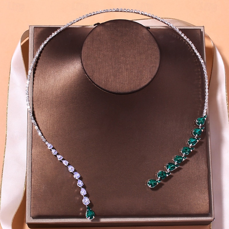 Emerald and Crystal Drop Necklace – Elegant Statement Jewelry for Weddings and Formal Events4