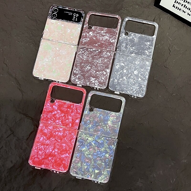 Phone Case For Samsung Galaxy Z Flip 7 Z Flip 6 Z Flip 5 Z Flip 4 Z Flip 3 Back Cover Shockproof Retro PC