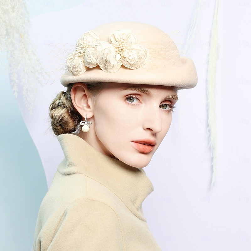 Hats 100% Wool Beret Hat Bowler / Cloche Hat Wedding Tea Party Elegant Wedding With Lace Side Splicing Headpiece Headwear