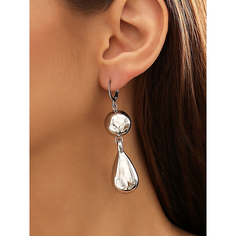 Women's Gold Beaded Necklace and Teardrop Earring Set – Elegant Statement Jewelry for Formal Occasions4