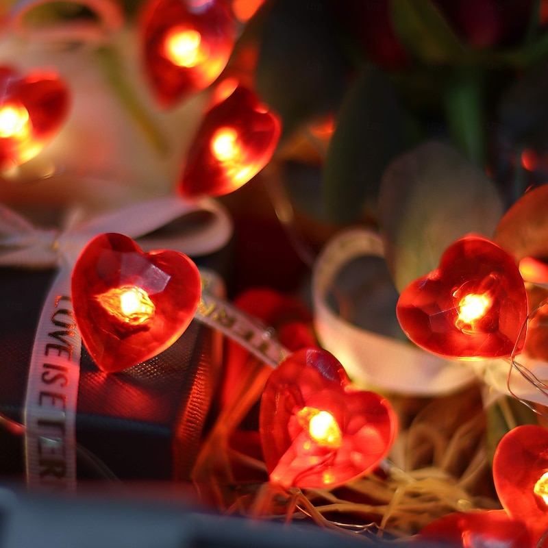 Elegant Wedding Reception Party 3M 30-LED Valentine's Day Red Heart String Lights with Remote 8 Modes for Wedding & Festive Decor AAA Battery Powered4