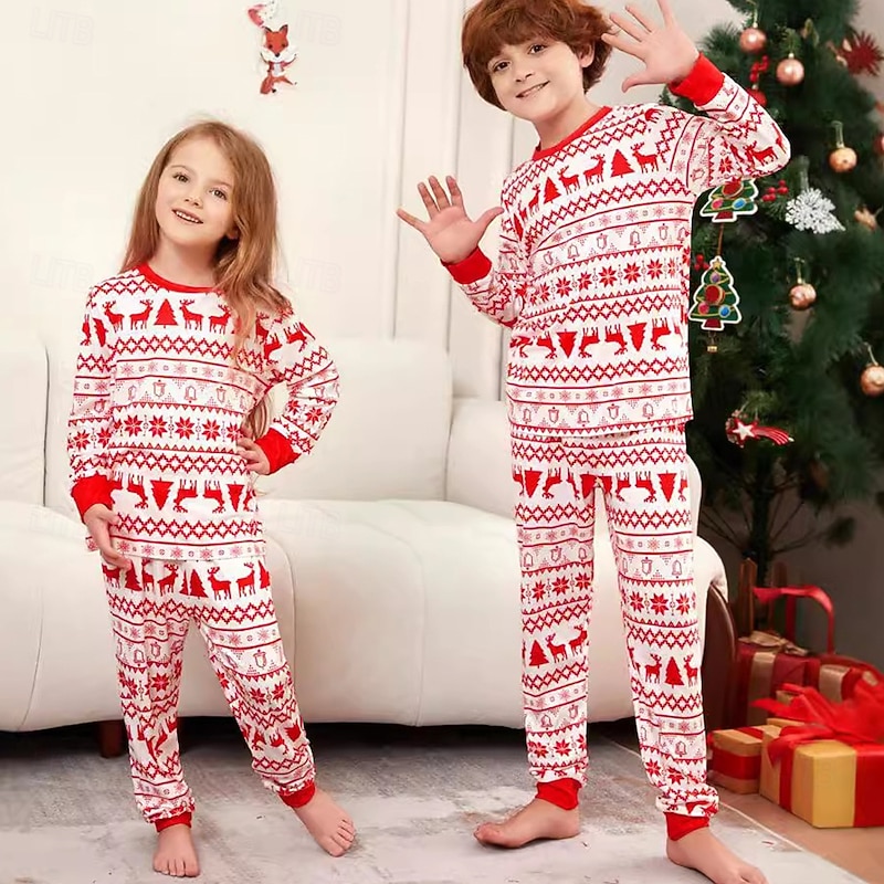 Reindeer Family Christmas Pajamas Nightwear Men's Women's Boys' Girls' Family Matching Outfits Sweet Adults Kid's Christmas New Year Christmas Eve Christmas Vacation Home Wear Top Pants3