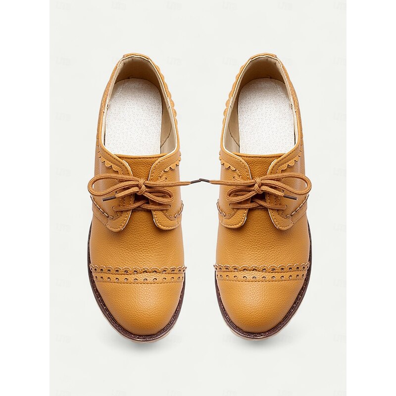 Women's Black Lace-Up Oxford Shoes with Brogue Detailing and Block Heel – Stylish Vintage-Inspired Footwear for Work and Casual Wear3