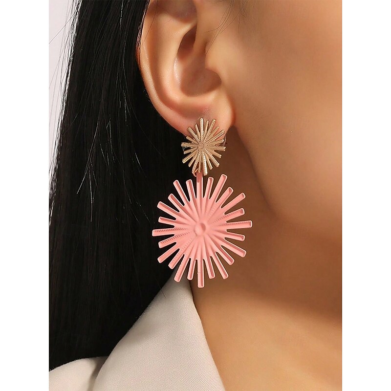 Women's Gold Sunburst Statement Earrings – Bold Geometric Drop Earrings for Parties, Weddings, and Special Occasions4