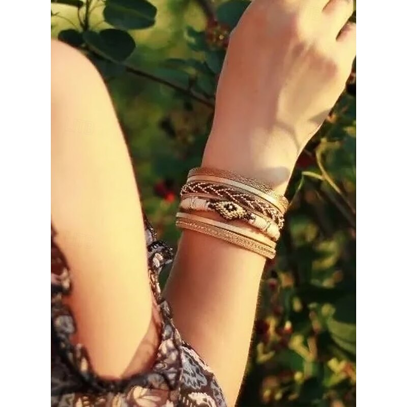 Boho Beaded Multilayer Leather Bracelet – Women's Trendy Wrap Bracelet with Magnetic Clasp for Casual and Bohemian Styles
