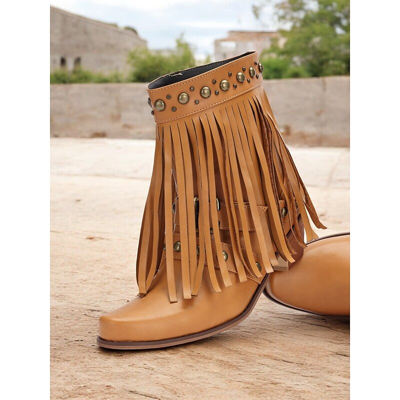Women's Black Western-Style Ankle Boots with Fringe Detailing and Stud Accents – Trendy Boho-Inspired Footwear for Festivals and Casual Wear2