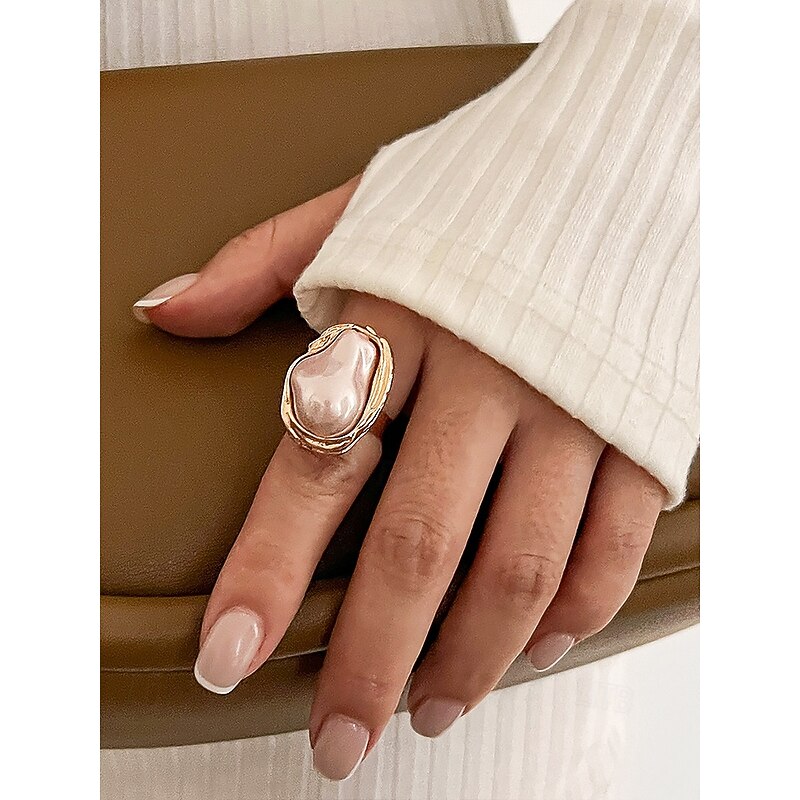 Women's Baroque Pearl Statement Ring – Adjustable Design for Elegant and Formal Occasions3