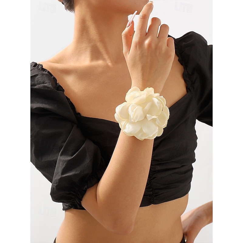 Women's Elegant Black Velvet Choker Necklace with Burgundy Rose Flower Pendant – Statement Floral Choker for Evening and Special Occasions4