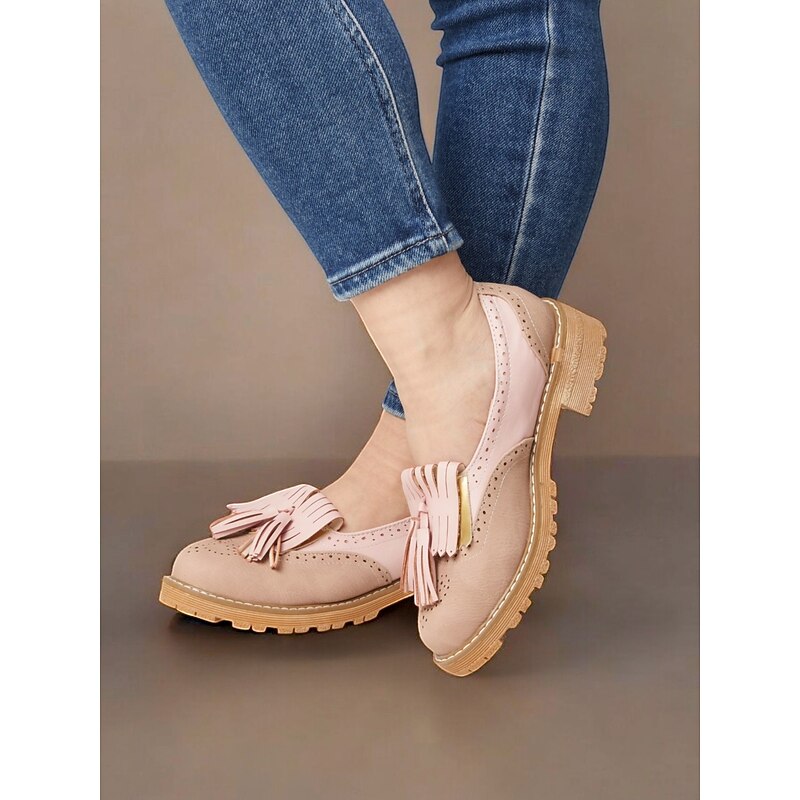 Women's Pink Tassel Loafers with Brogue Detailing and Chunky Sole – Vintage-Style Casual Shoes for Everyday Wear3