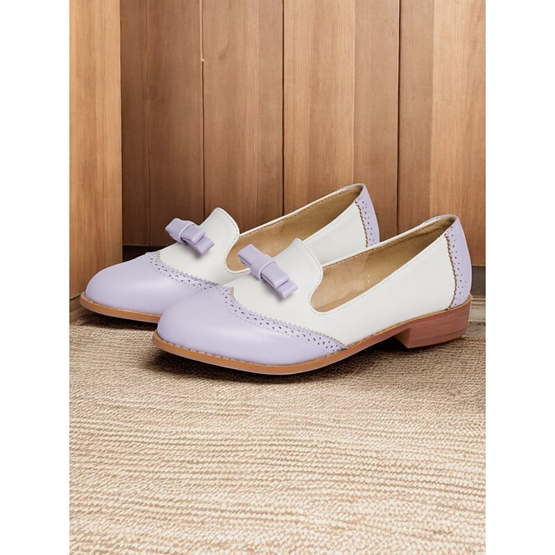 Women's Vintage Two-Tone Loafers with Bow Accent, Elegant Brogue Detailing, Comfortable Flat Shoes for Casual and Office Wear3