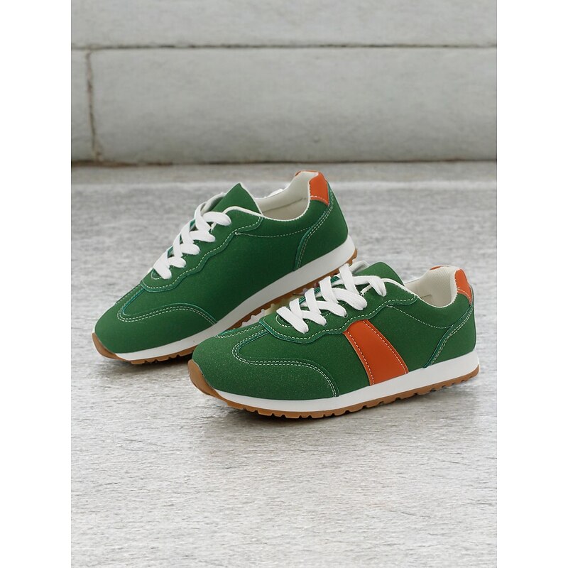Women's Retro-Inspired Green Suede Sneakers with Rubber Sole - Comfortable and Stylish for Everyday Wear2