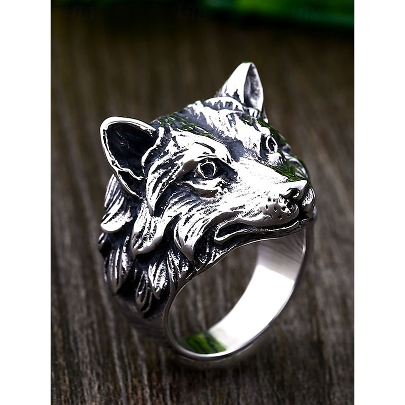 Men's Wolf Head Ring in Titanium Steel - Intricate 3D Design for Gothic and Statement Jewelry Styles4