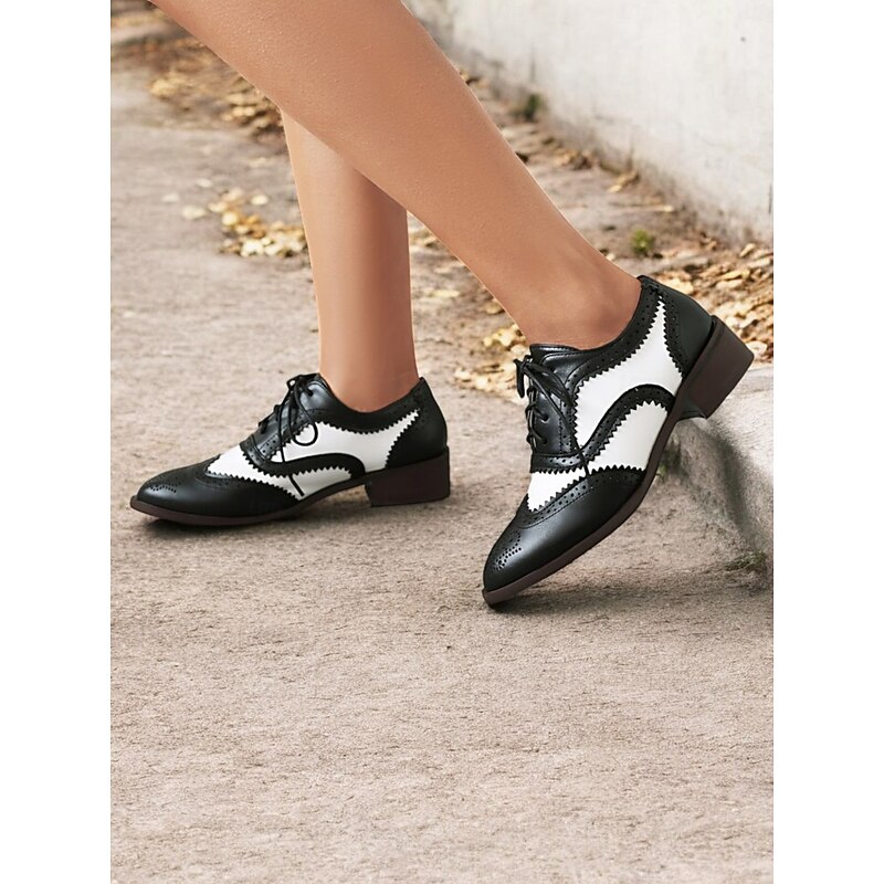 Women's Black and White Brogue Oxford Shoes - Vintage Two-Tone Wingtip Faux Leather Dress Shoes for Formal Occasions