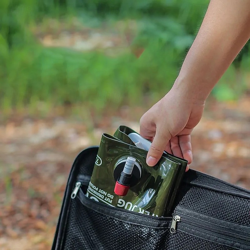 1 pcs 7.5L Foldable Water Storage Bag Large Capacity Plastic Bucket with Valve Camping Supplies Portable Handheld Water Bag4