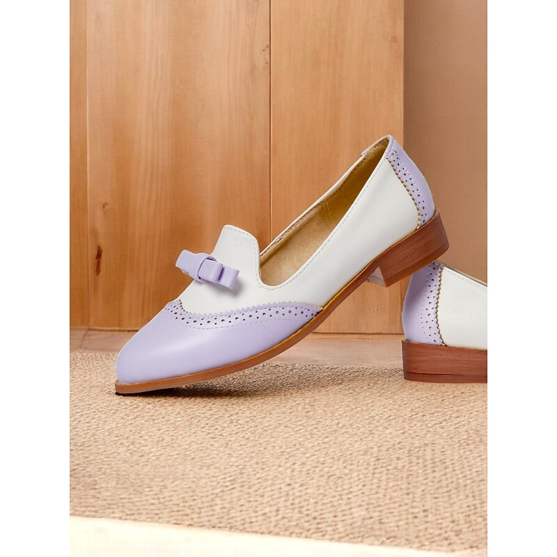 Women's Vintage Two-Tone Loafers with Bow Accent, Elegant Brogue Detailing, Comfortable Flat Shoes for Casual and Office Wear2