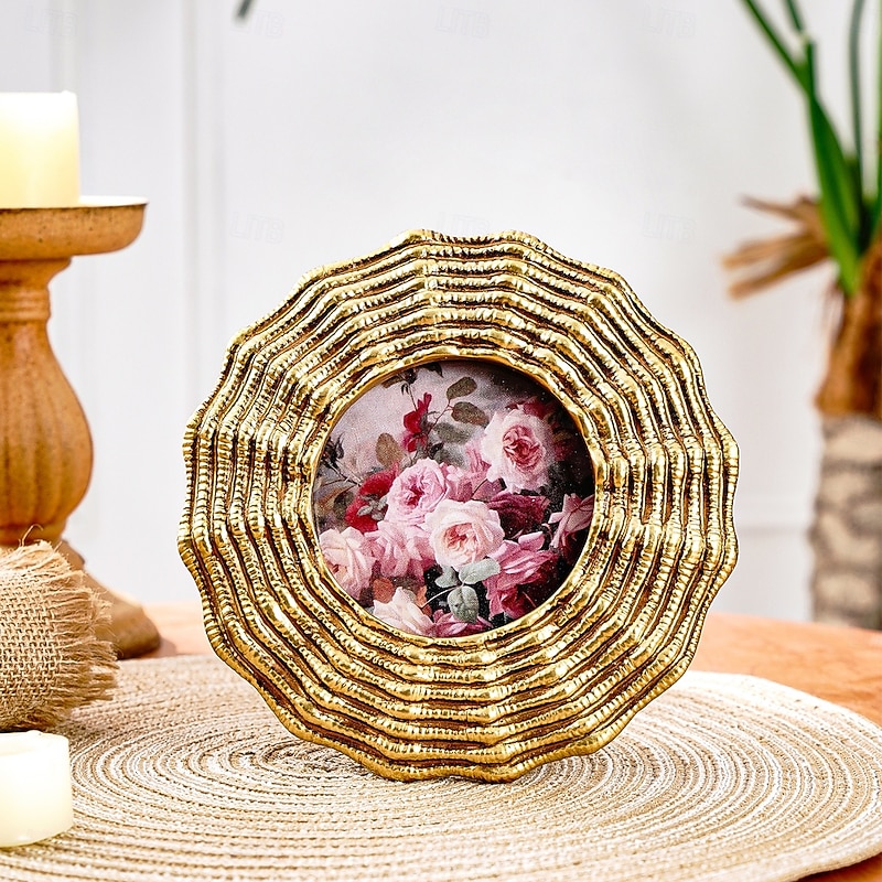 Nautical Shell Texture Round Resin Photo Frame, 4x4 Inch Decorative Picture Display for Tabletop, Coastal-Themed Frame for Home and Office Décor 2025