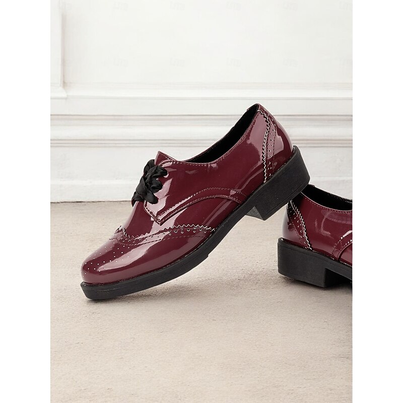 Women's Patent Faux Leather Oxford Shoes – Vintage Style Brogues with Lace-Up Design for Casual and Formal Occasions2