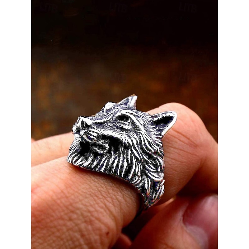 Men's Wolf Head Ring in Titanium Steel - Intricate 3D Design for Gothic and Statement Jewelry Styles2
