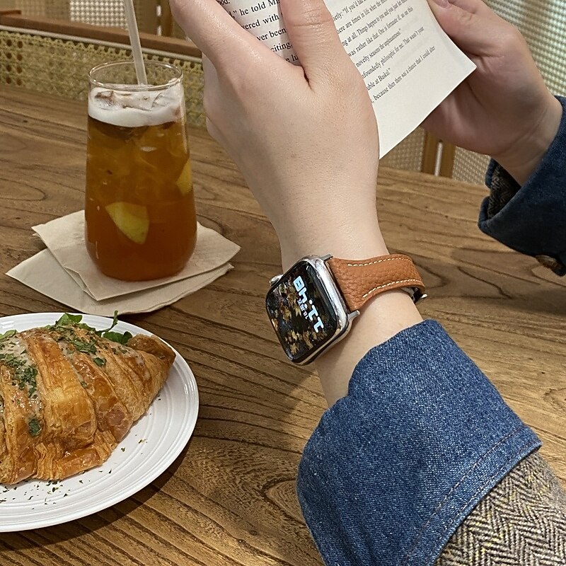 Leather Band Compatible with Apple Watch band 38mm 40mm 41mm 42mm 44mm 45mm 49mm Adjustable Genuine Leather Strap Replacement Wristband for iwatch Ultra 2 Series 9 8 7 SE 6 5 4 3 2 1