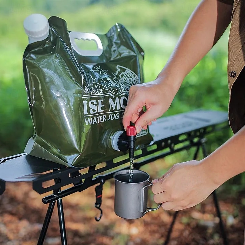 1 pcs 7.5L Foldable Water Storage Bag Large Capacity Plastic Bucket with Valve Camping Supplies Portable Handheld Water Bag2