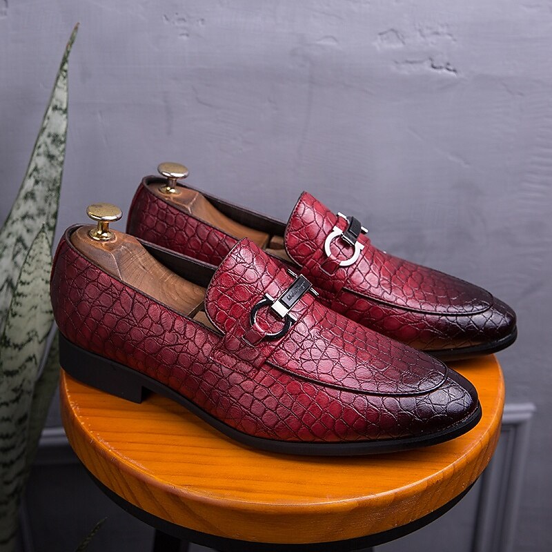 Men's Red Crocodile-Embossed Faux Leather Loafers – Luxury Slip-On Shoes with Sleek Metal Buckle Accent for Formal and Business Wear2